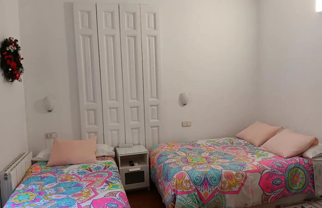 Hostal Casa Chueca-1
